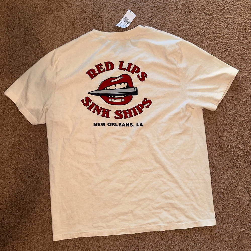 Brandy Melville Red Lips Sink Ships Top NWT